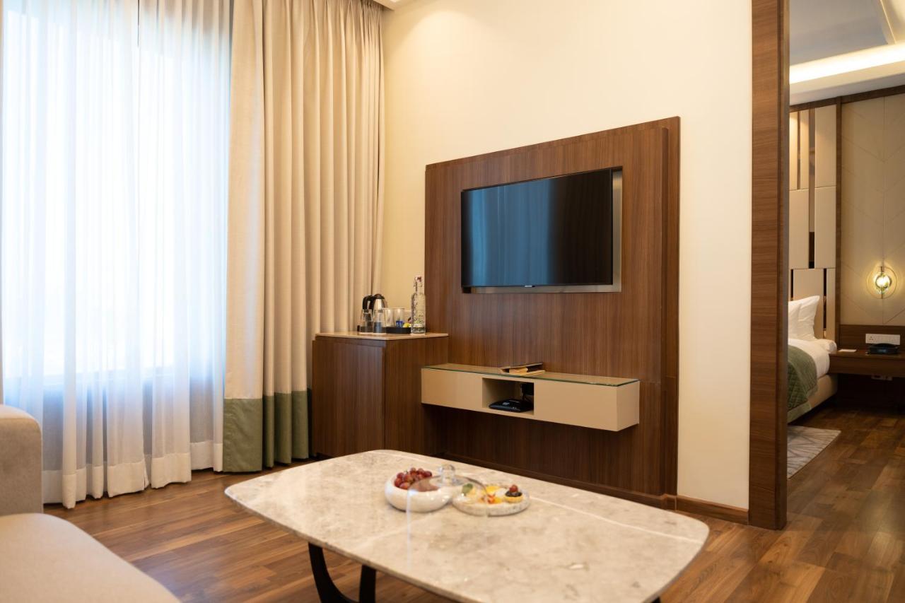 The Greenwood Guwahati - A Luxury Boutique Hotel Exterior foto